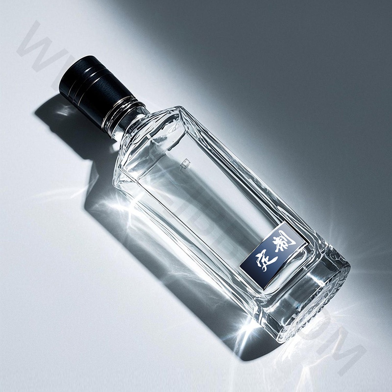 晶白酒瓶-017  